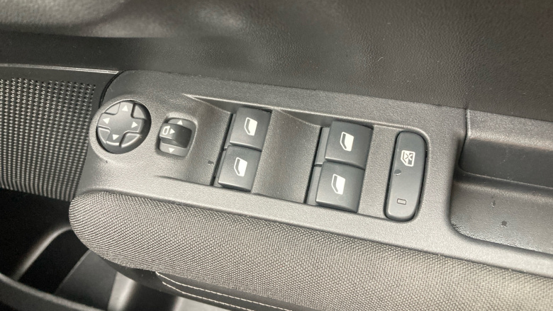 Citroen C3 Aircross 1.2 PureTech 110 Shine Plus 5dr Petrol Hatchback